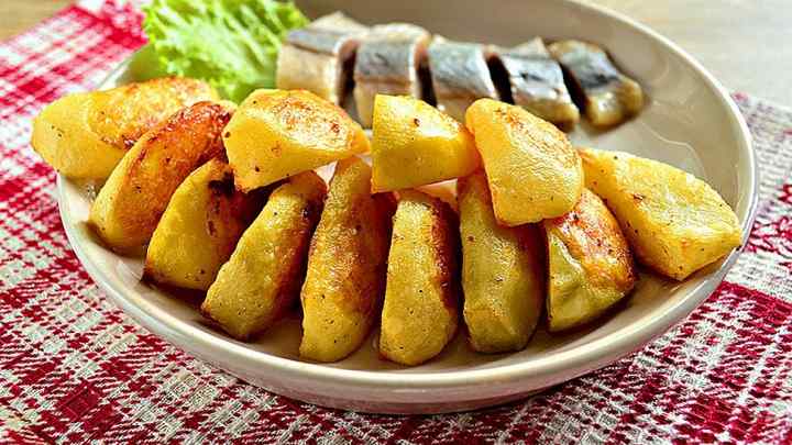Як приготувати смачний гарнір з картоплі?