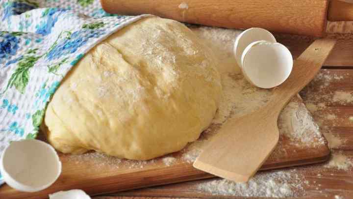 Як приготувати традиційне тісто для мантів