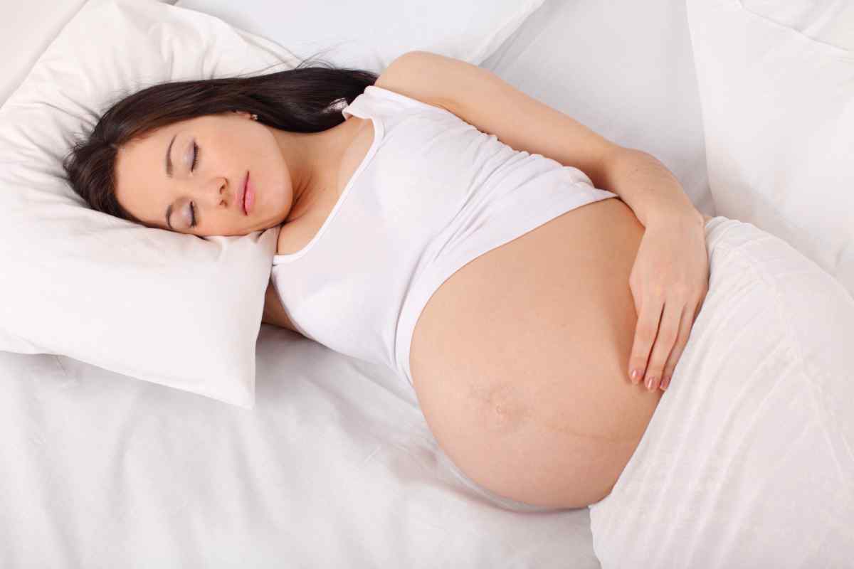 Як спати під час вагітності: декілька корисних порад