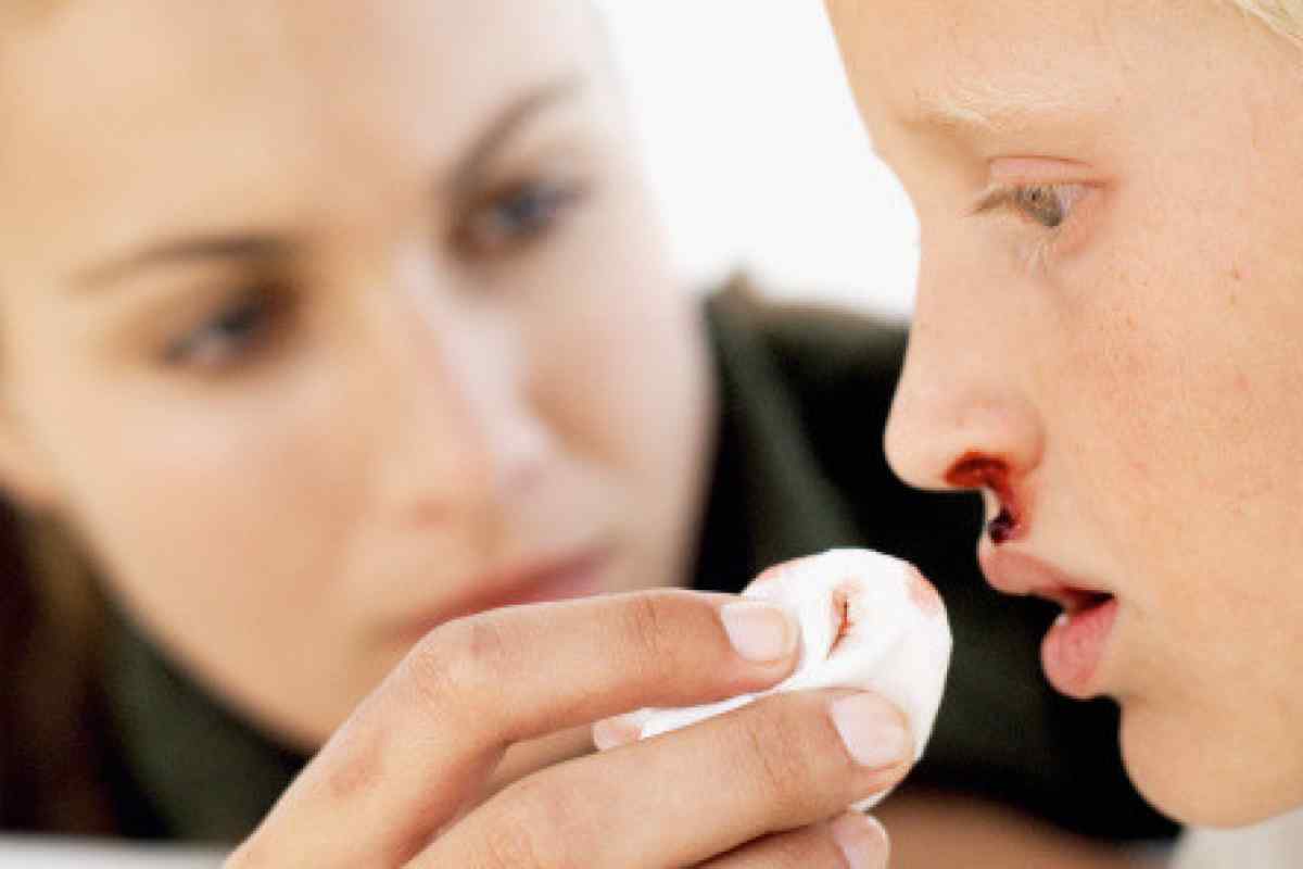 Як зміцнити судини в носі: причини частих кровотечей, консультації лікаря, необхідне лікування