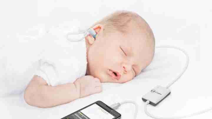 Як проводять аудіологічний скринінг новонароджених?