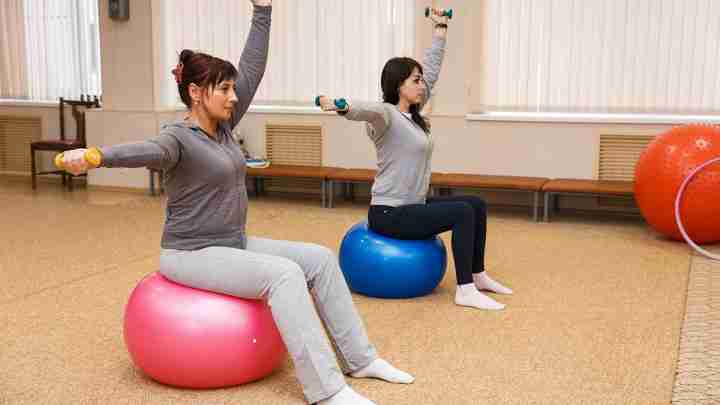 Які вправи допомагають при запорах? Лікування запору фізичними вправами. Вправи від запору при вагітності