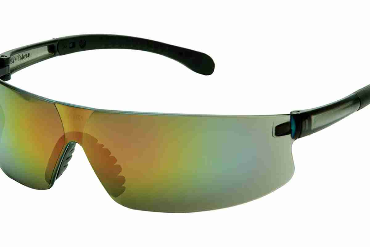 Хамелеоны от солнца. Стрелковые очки Provoq (Pyramex). Очки солнечные ANSI z87 en хамелеон. Oakley Plazma фотохромные солнцезащитные очки. Очки хамелеон мужские леомакс.