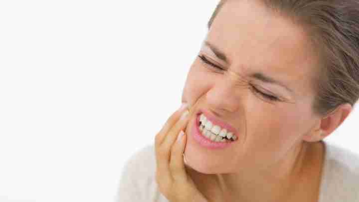 Що робити, коли болить зуб мудрості
