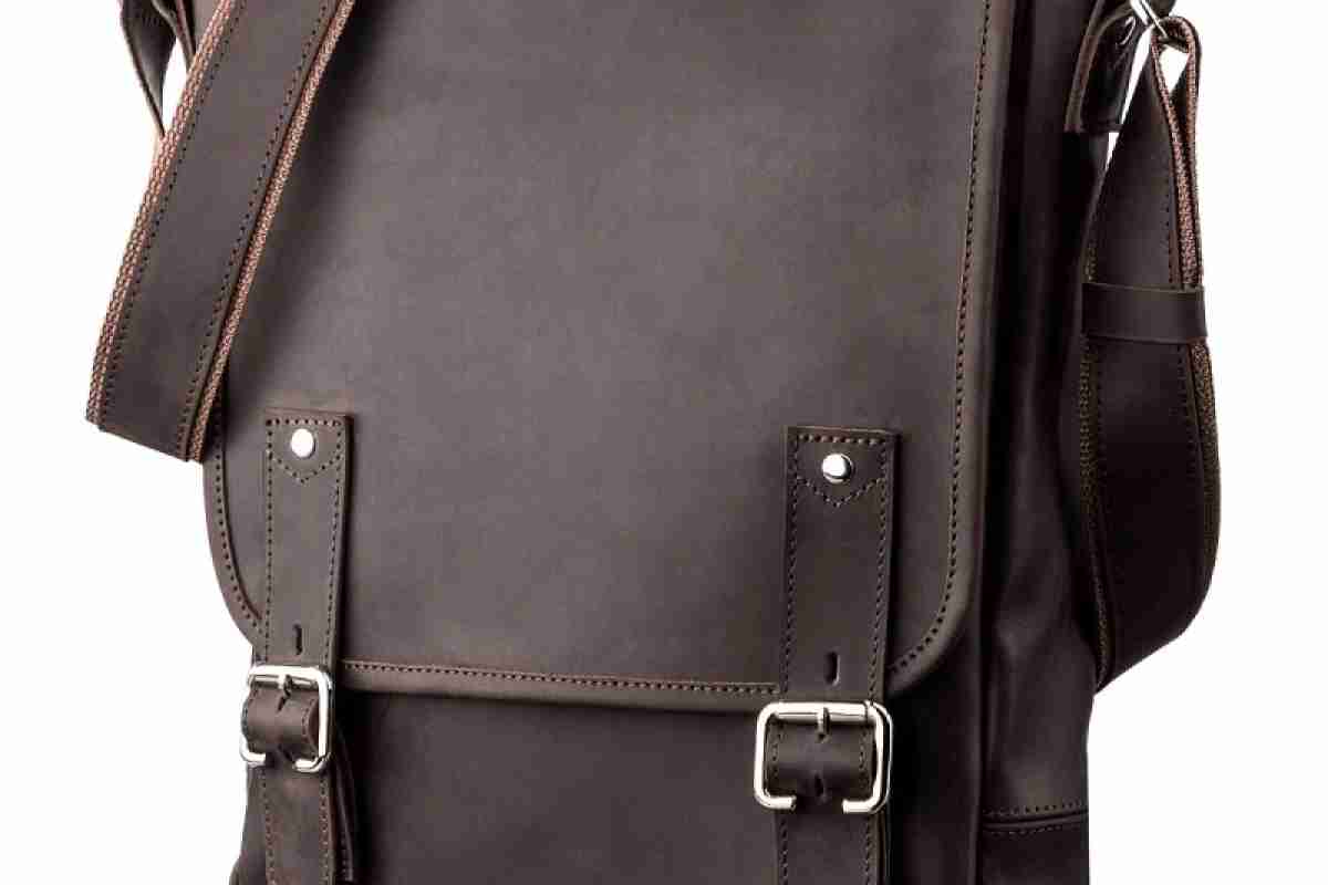 Как выбрать мужскую сумку через плечо