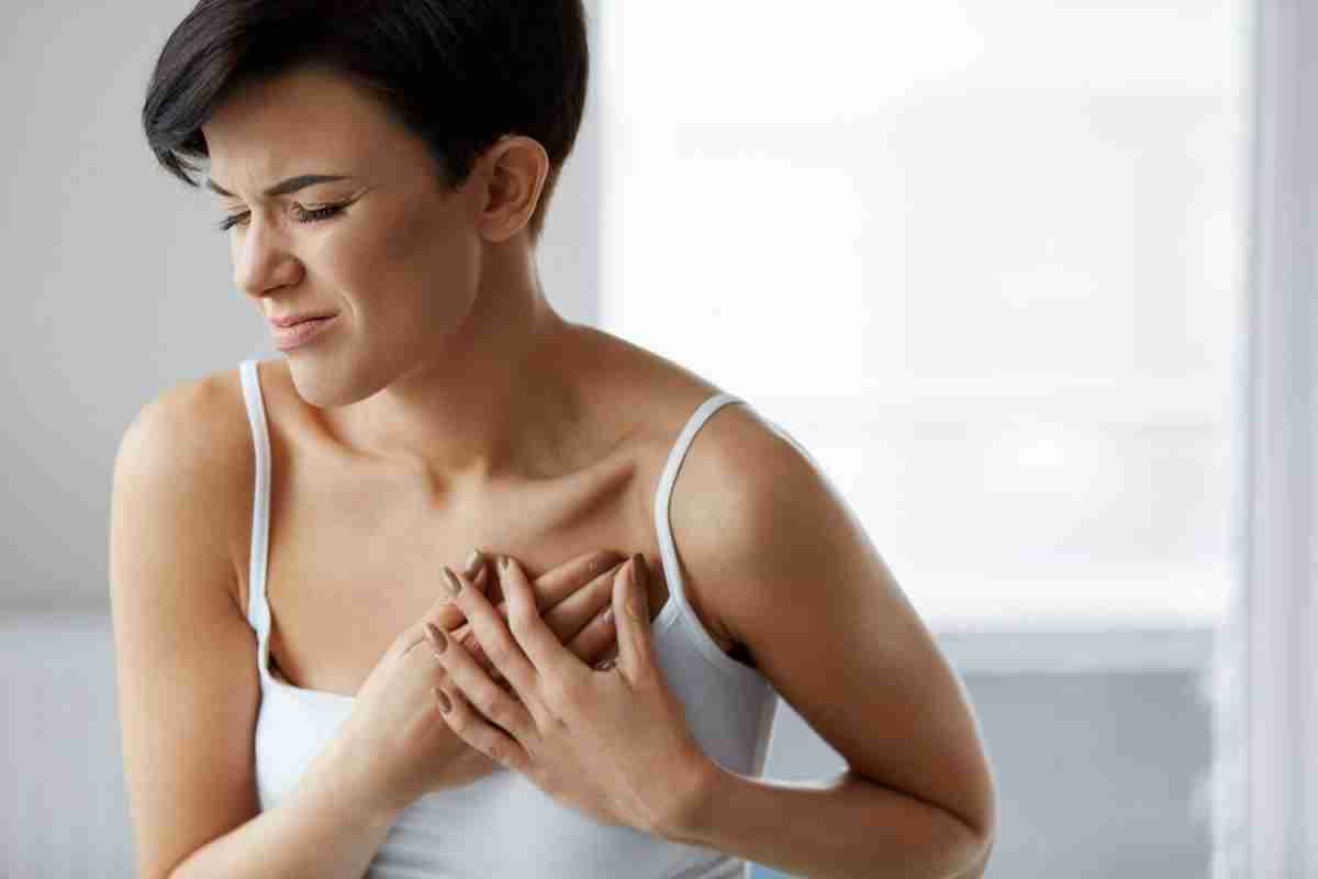 Біль у молочній залозі: причини, симптоми та лікування