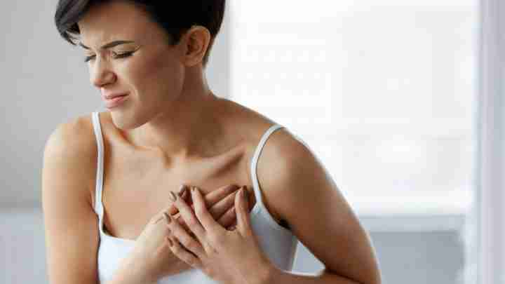 Біль у молочній залозі: причини, симптоми та лікування