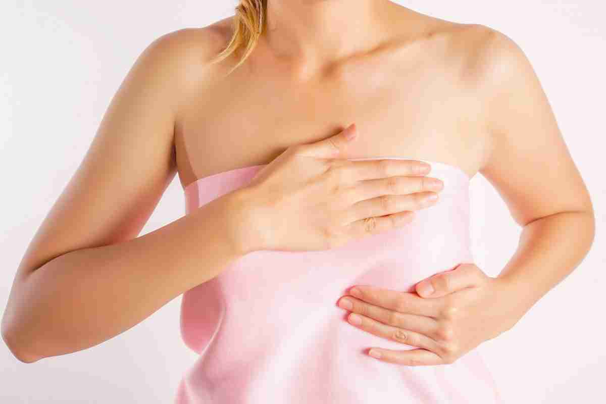 Зелені виділення з грудних залоз при написанні: причини та лікування