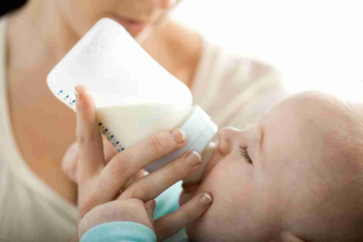 Як позбутися молока мамі, що годує: ефективні методи
