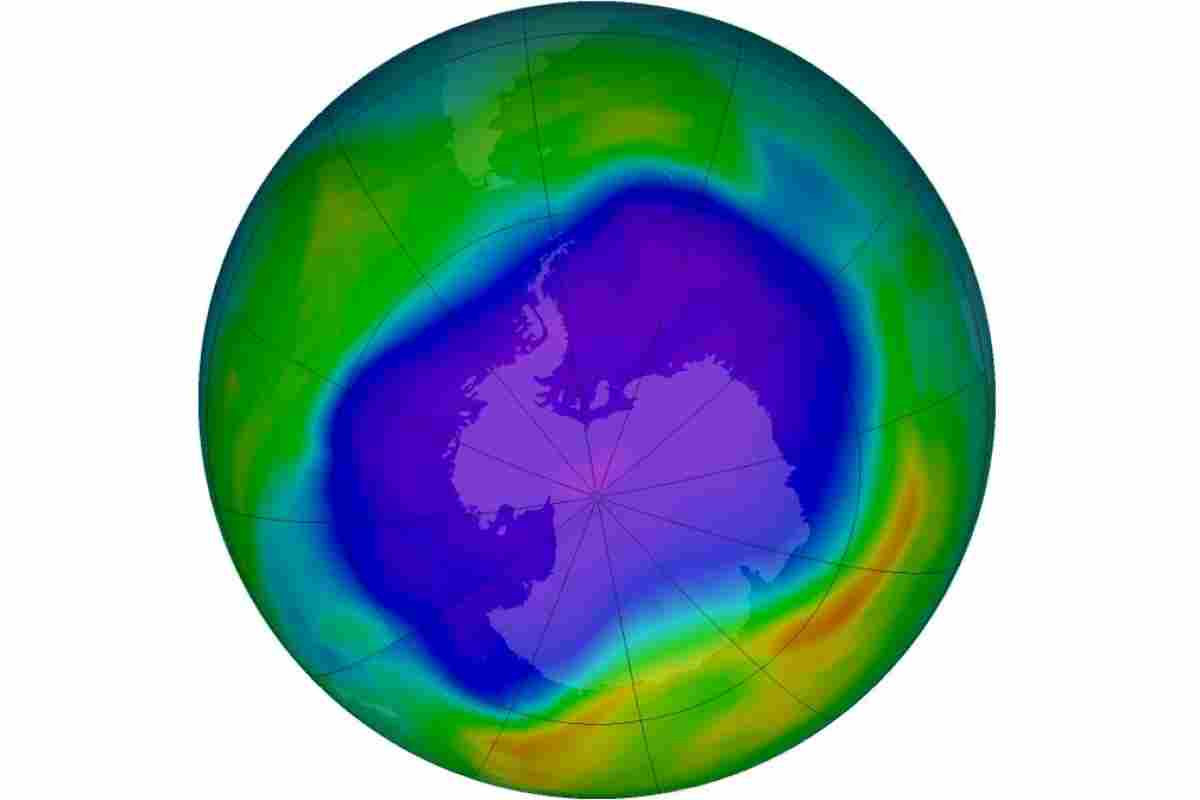 Озонові діри: хто винен?
