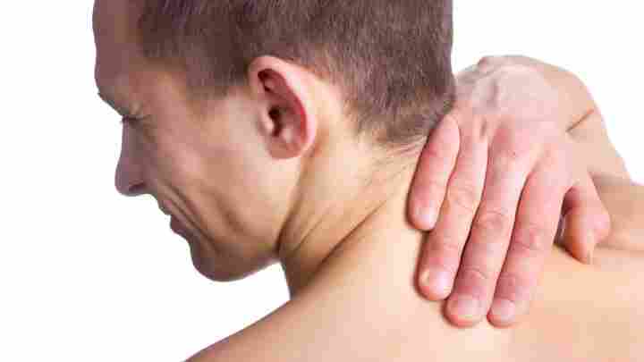 Болить шия і потилиця: можливі причини, лікування