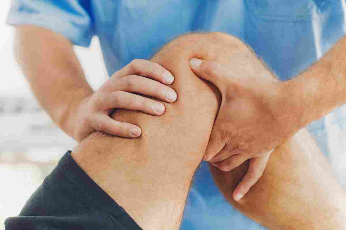 Біль у ліктьовому суглобі: причини появи, лікування