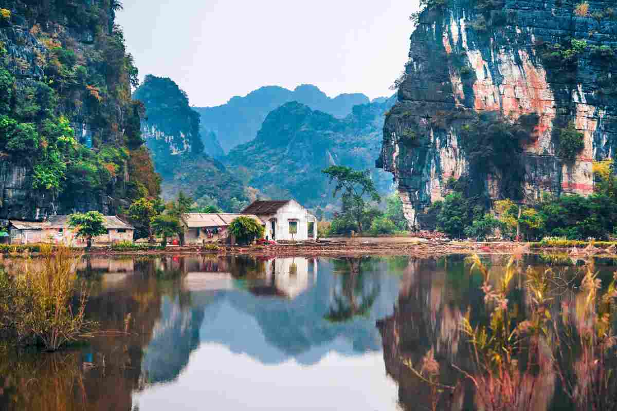 Держава В 'єтнам: Південний, Північний і Центральний