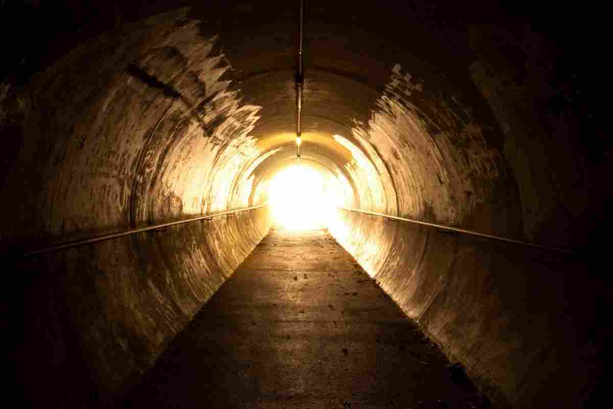 Досвід смерті. Темний тунель