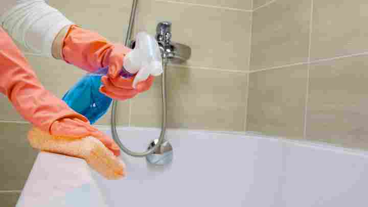 Способи правильного використання чистих засобів для ванної