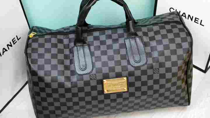 Сумки і валізи Louis Vuitton: впізнаваний бренд