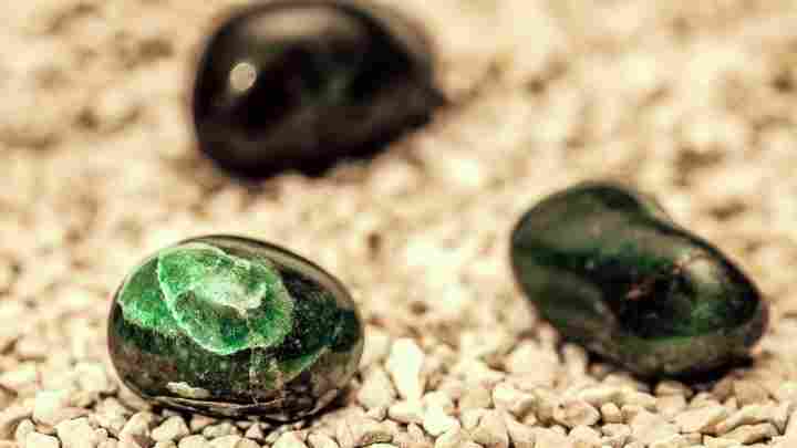 Дорогоцінне каміння: що визначає вартість?