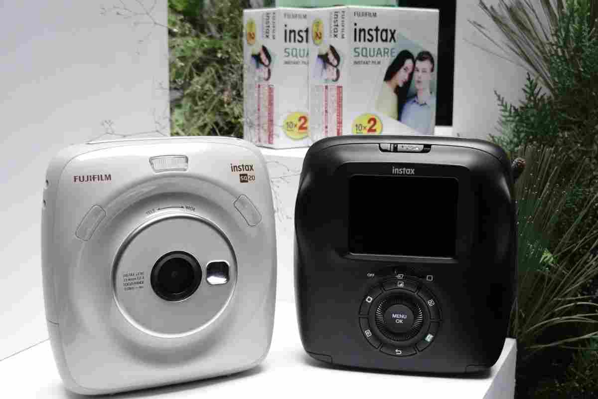 Fujifilm Instax Square SQ20: гібридна камера миттєвого друку