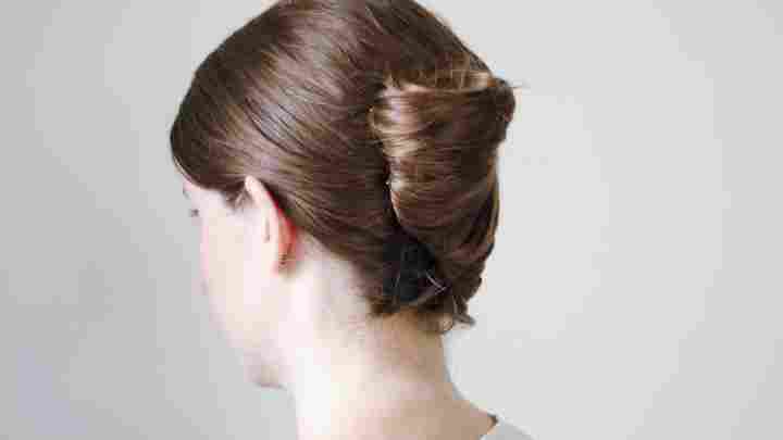 Пучок на середнє волосся - 15 способів урізноманітнити зачіску