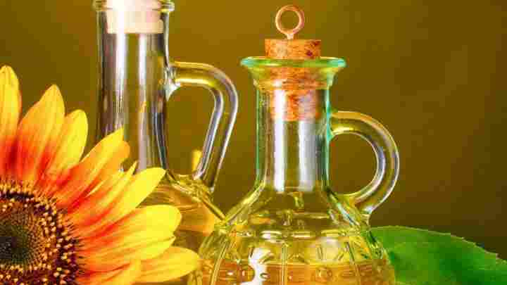Соняшникова олія - 5 кращих рецептів для краси і здоров 'я
