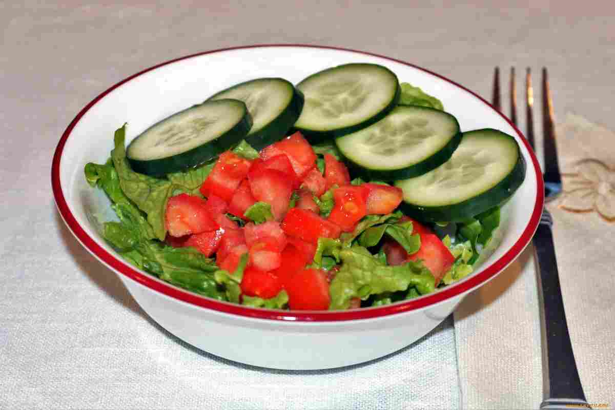 «Салат з помідор, огірка, салату»