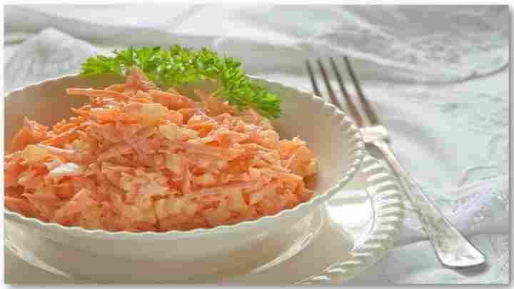 Салат з крабових паличок з рисом