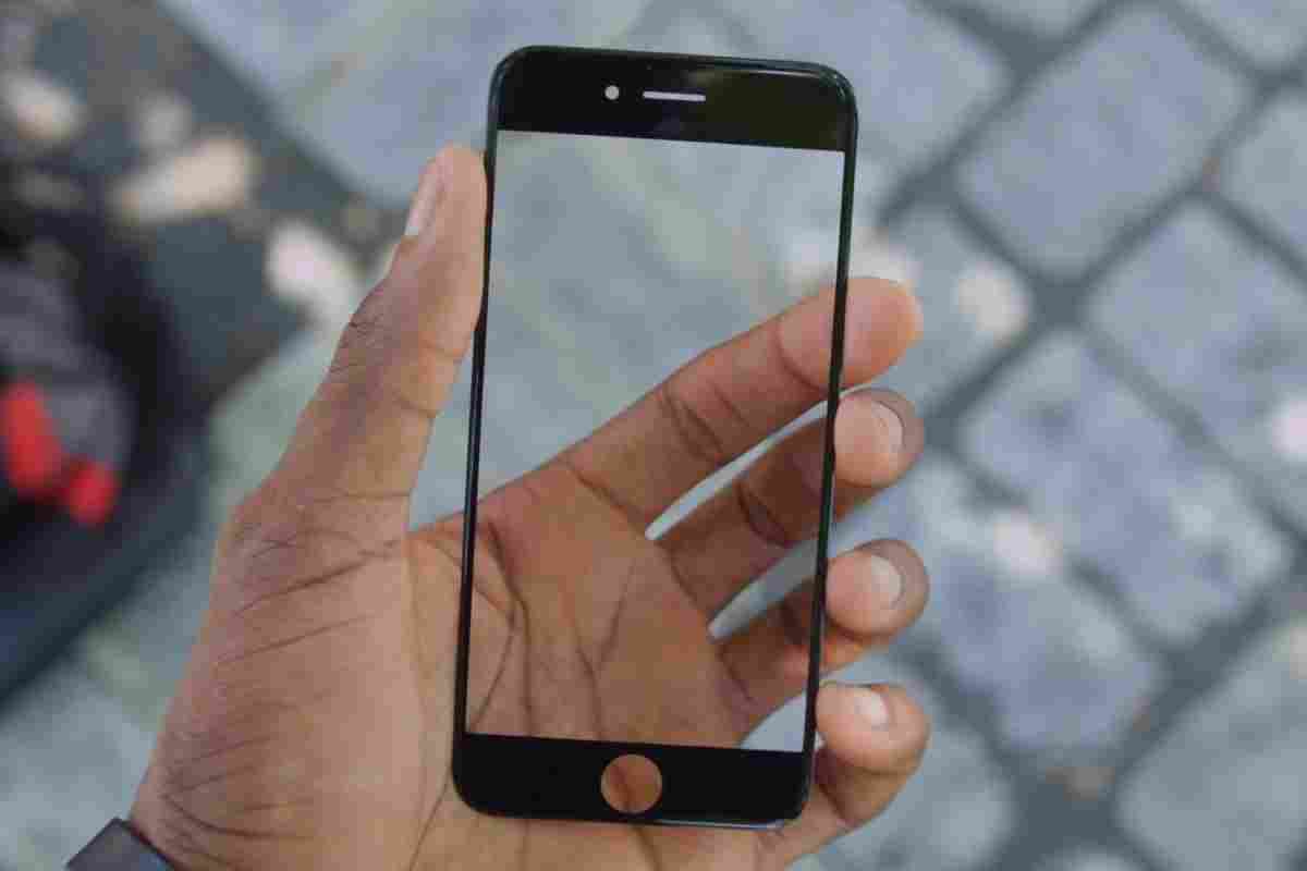 У 2019 році з'являться смартфони з надміцним алмазним покриттям екрану
