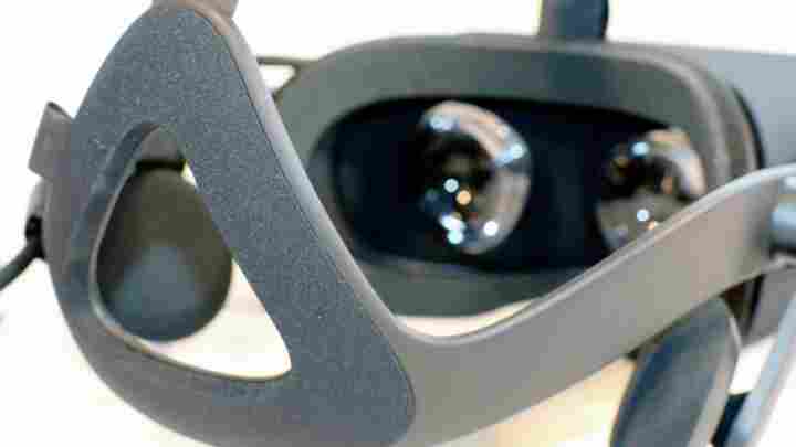 Oculus випустила внутрішньоканальні навушники для VR-шолома Rift