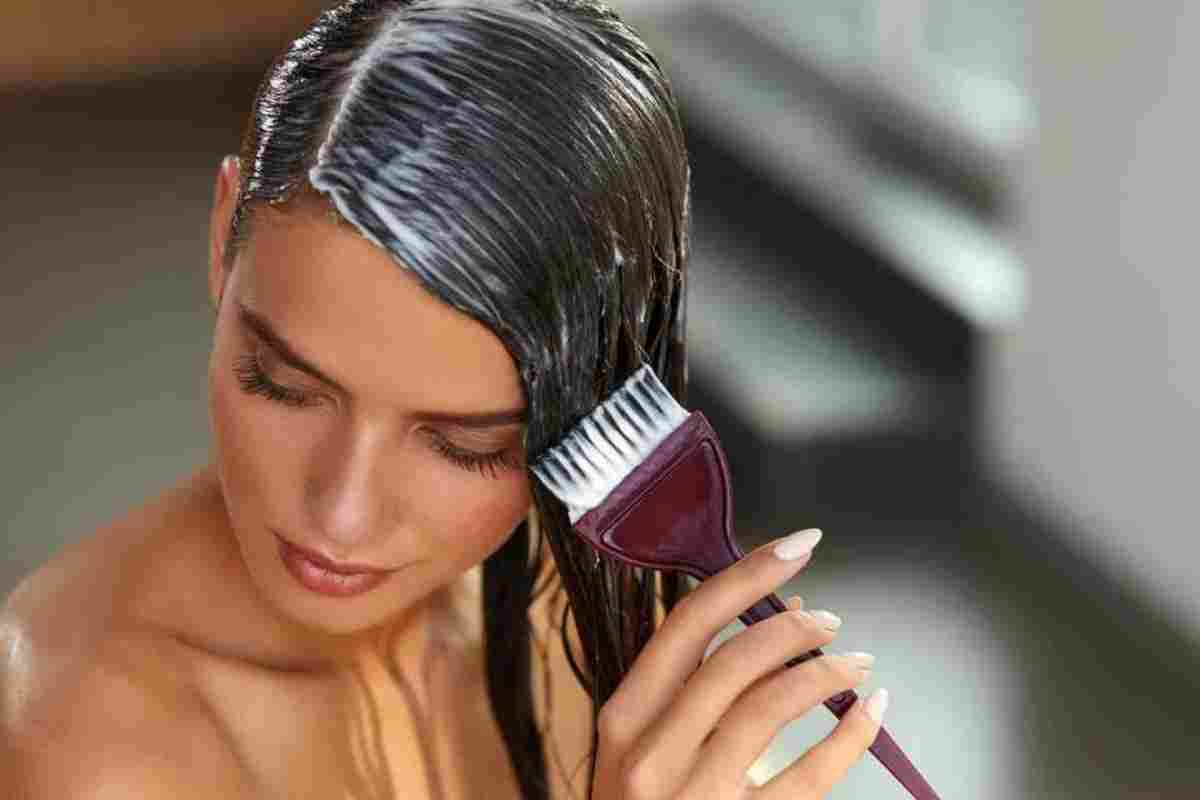 Як безпечно висвітлити волосся