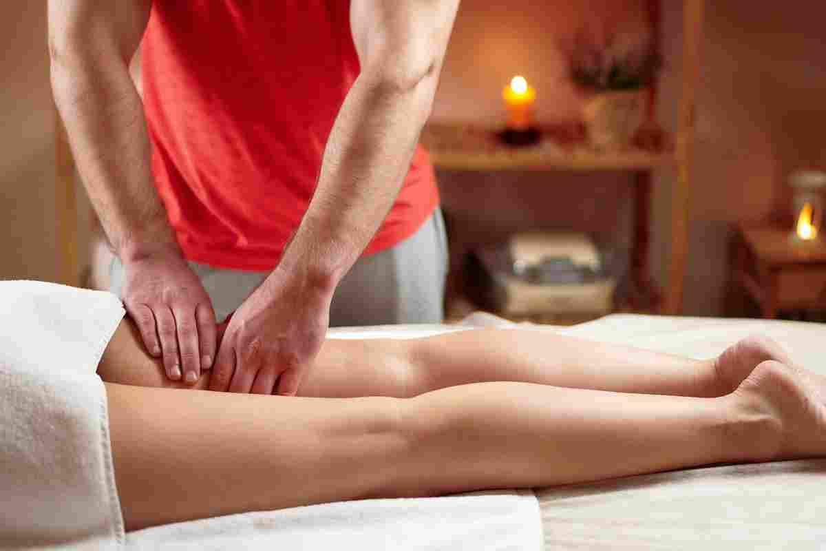 Антицелюлітний масаж і вправи для краси стегон