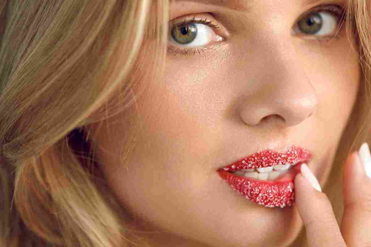 Красиві губи: правильний відхід