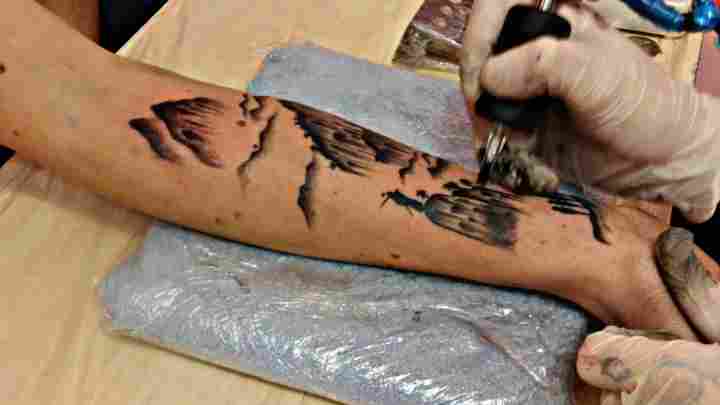 Як зробити татуювання