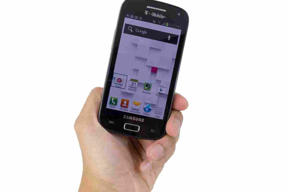 Samsung анонсувала горизонтальний слайдер Galaxy S Relay 4G