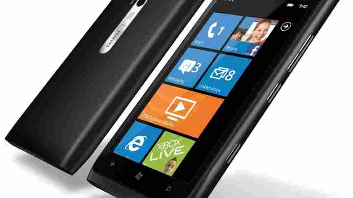 Відео дня: Nokia проводить рекламну кампанію Lumia 900 і 710