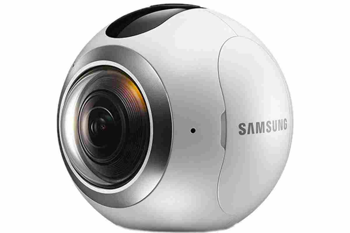  MWC 2016: компактна панорамна камера Samsung Gear 360