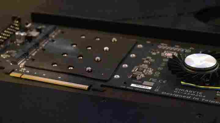 Computex 2014: Intel представила швидкі твердотільні накопичувачі NVMe PCIe SSD