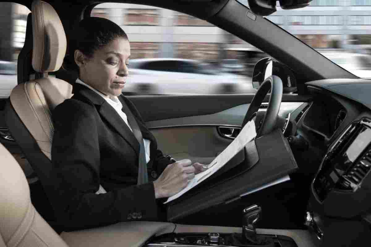 BMW Car-to-X: технологія "" спілкування "" автомобілів "