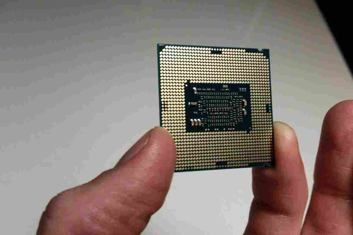 Intel: анонс Celeron M 787, на підході чотири мобільних Core i7 "