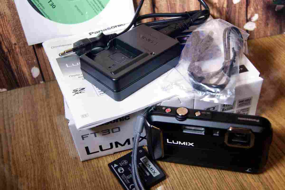 Захищений «цифровик» Panasonic Lumix DMC-FT4 з GPS