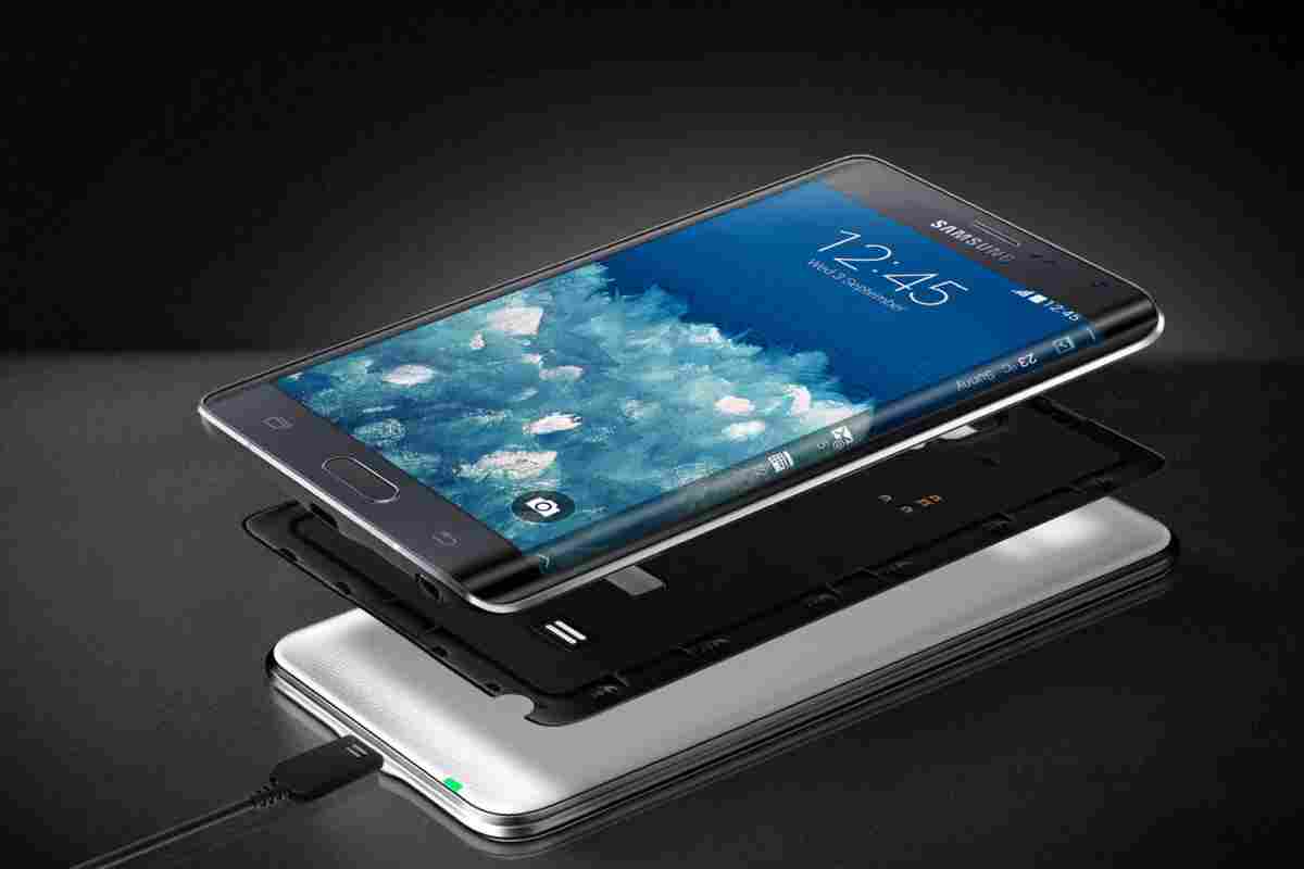 Samsung оснастить планшетофон Galaxy Note III гнучким дисплеєм