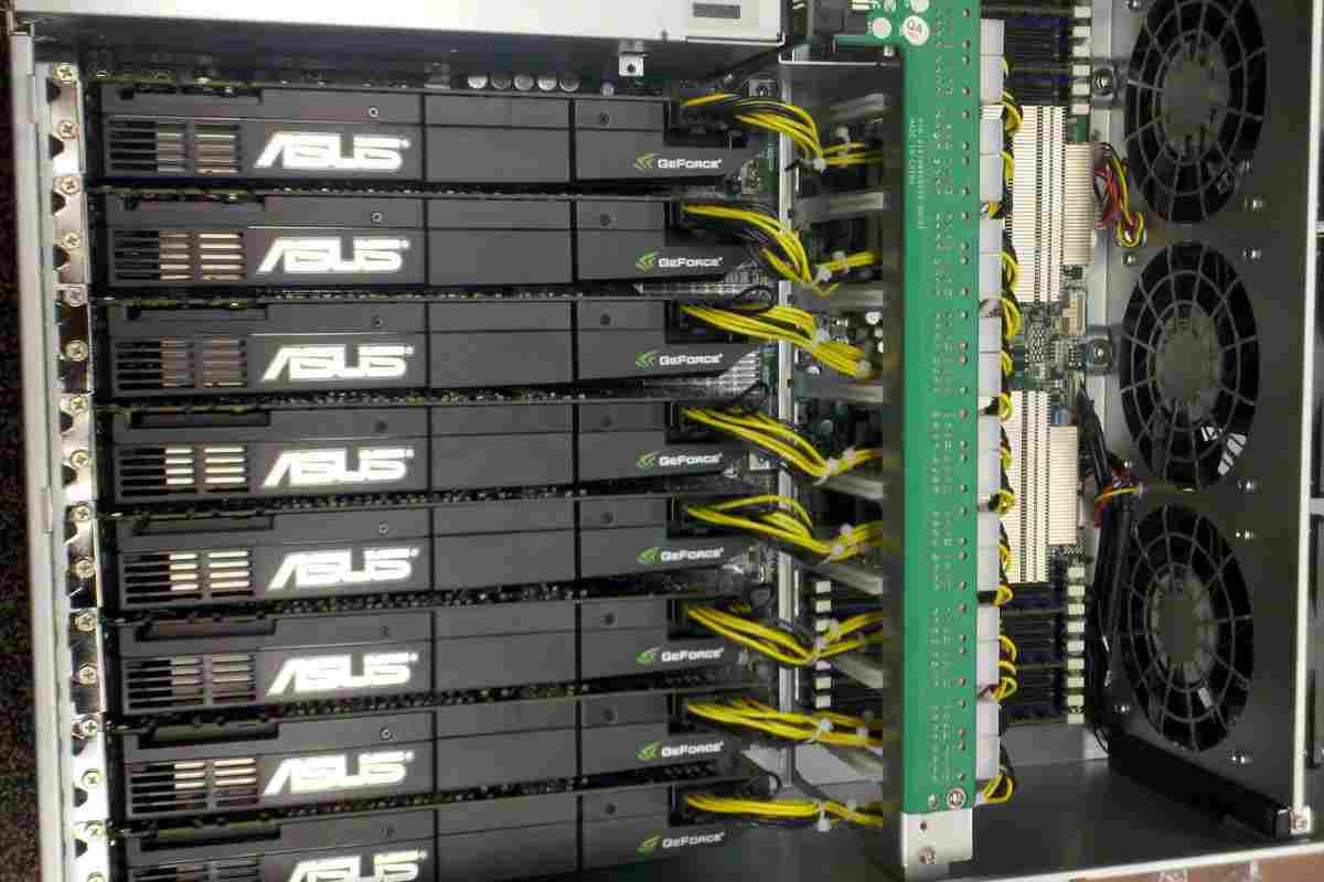 AppliedMicro представила веб-сервер Apache на перших у світі 64-бітних чіпах ARM