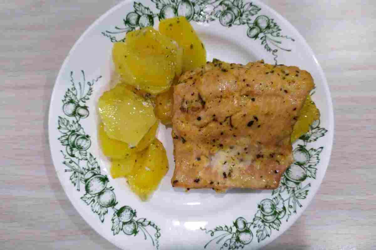 Як приготувати рибу в лимонно-шафрановому соусі з картоплею