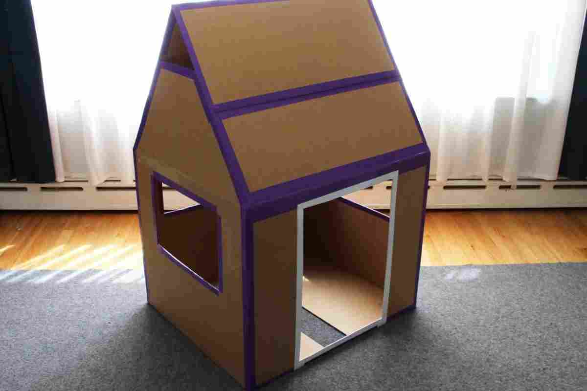 Сделать домик из коробки своими руками. Домик из картонных коробок. Детский домик из коробок. Детский домик из картона. Домик из картонки.