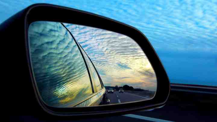  У 2015 році автомобілі Nissan отримають «розумні» дзеркала заднього виду