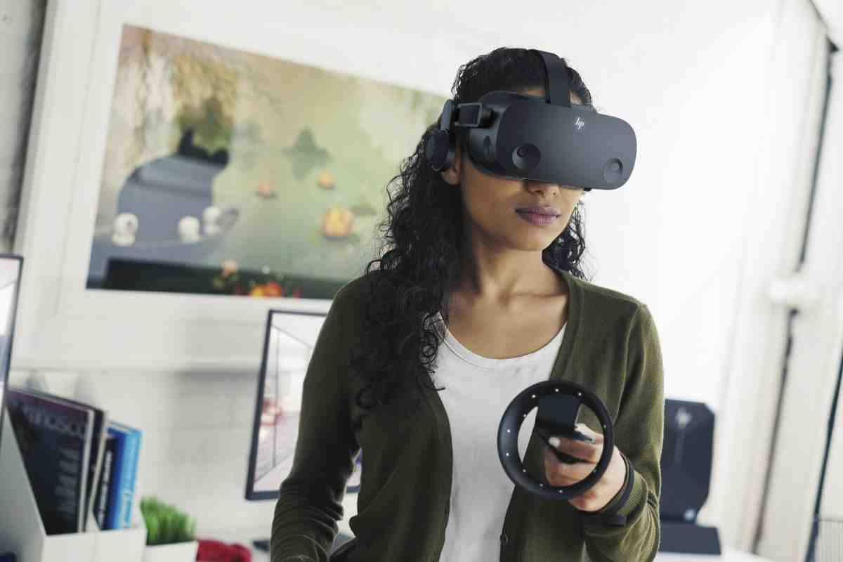 Valve не представила свій VR-шолом, але бере участь у вдосконаленні Oculus Rift "
