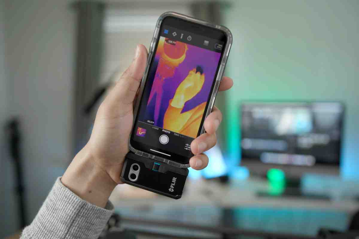 Футляр FLIR One перетворить iPhone на портативний тепловізор
