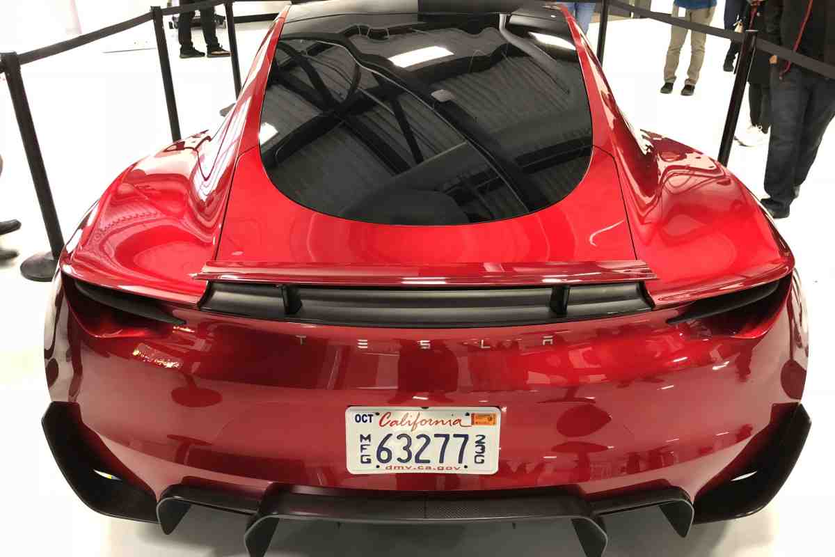 Для Tesla Roadster буде доступна опція підвищення динаміки