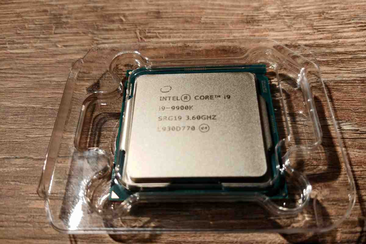 Intel розпрощалася з першим поколінням процесорів Coffee Lake