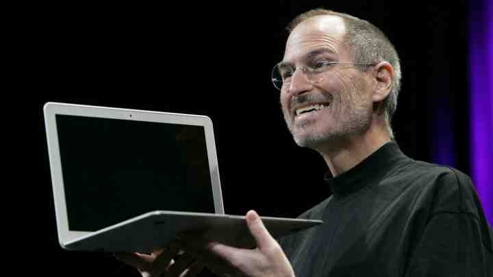 Наприкінці 2010 р. Стів Джобс змінив ставлення до iPad mini