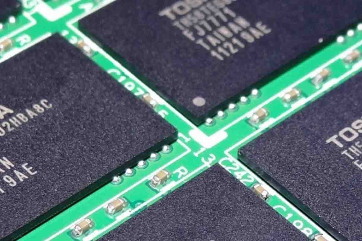 SK Hynix почала виробництво мікросхем 4D QLC NAND обсягом 1 Тбіт